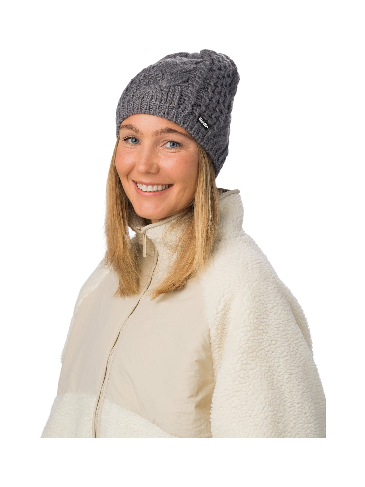 Afra Strick Mütze mit klassischem Zopfmuster 3