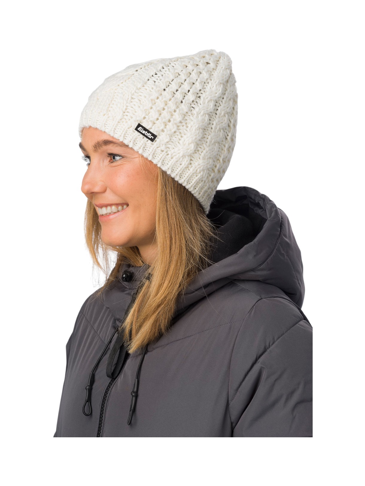 Afra Strick Mütze mit klassischem Zopfmuster 4