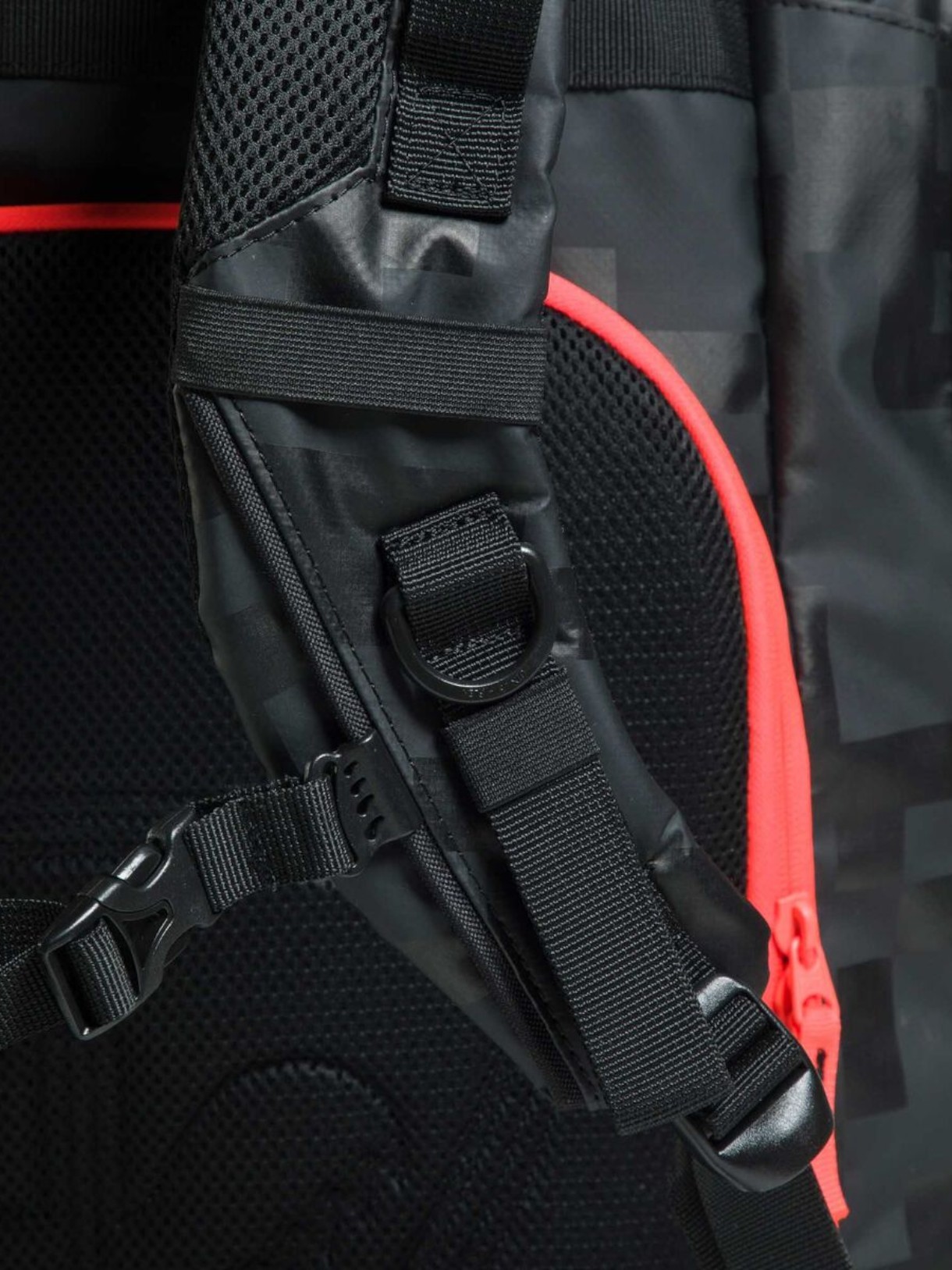 Hero Heated Athletes Skischuh Rucksack 95 L G/L 230V mit gepolsterten Trägern 6